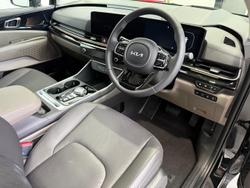 2024 Kia Carnival GT-Line HEV