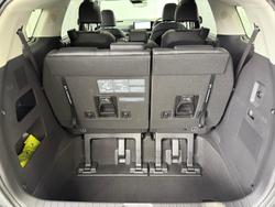 2024 Kia Carnival GT-Line HEV