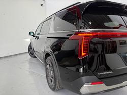 2024 Kia Carnival GT-Line HEV