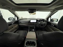 2024 Kia Carnival GT-Line HEV