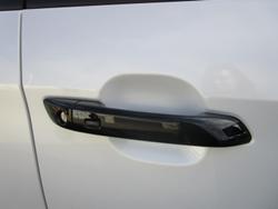 2025 Isuzu
D-MAX BLADE