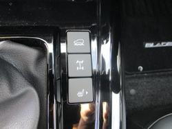2025 Isuzu
D-MAX BLADE