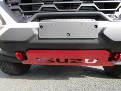 2025 Isuzu
D-MAX BLADE
