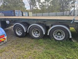 2005 Southern Cross 41 Foot Flat Deck Green