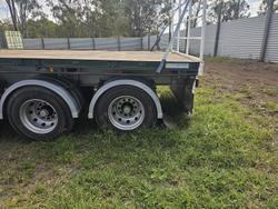 2005 Southern Cross 41 Foot Flat Deck Green