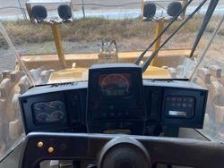 2007 Caterpillar
                825H 