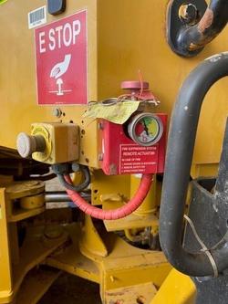 2007 Caterpillar
                825H 