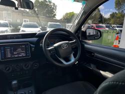 2018 Toyota
Hilux Rugged X