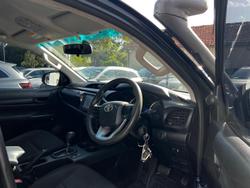 2018 Toyota
Hilux Rugged X