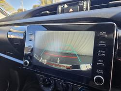 2022 Toyota
Hilux SR