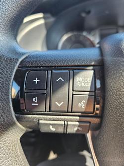 2022 Toyota
Hilux SR