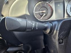 2022 Toyota
Hilux SR