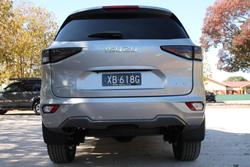 2024 Isuzu
MU-X LS-T