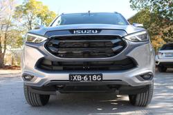 2024 Isuzu
MU-X LS-T