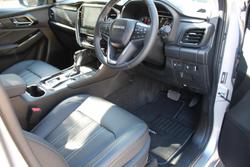 2024 Isuzu
MU-X LS-T