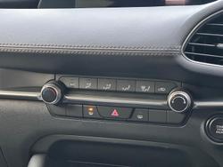 2025 Mazda
3 G20 Pure