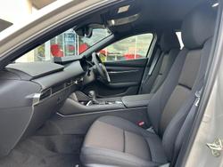 2025 Mazda
3 G20 Pure