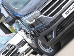 2025 Renault
                Trafic Premium