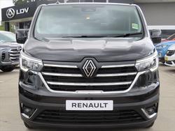 2025 Renault
                Trafic Premium