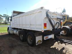 2012 Freightliner Cst112