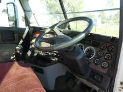 2012 Freightliner Cst112