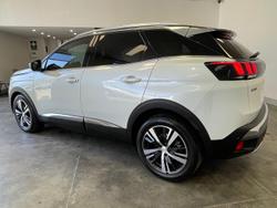 2019 Peugeot
                3008 GT Line