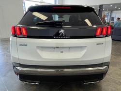 2019 Peugeot
                3008 GT Line