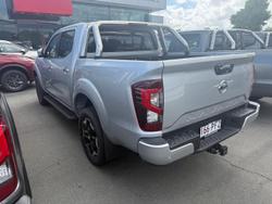 2024 Nissan Navara ST-X