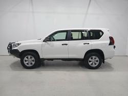 2023 Toyota
Landcruiser Prado GX