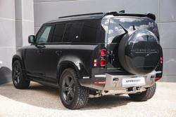 2024 Land Rover
Defender 110 P400 X-Dynamic HSE