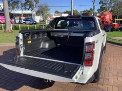 2025 Isuzu
                D-MAX X-TERRAIN