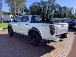 2025 Isuzu
                D-MAX X-TERRAIN