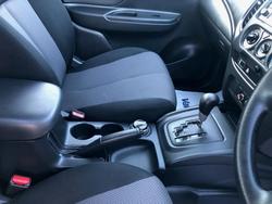 2020 Mitsubishi
Triton GLX