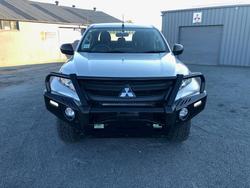 2020 Mitsubishi
Triton GLX