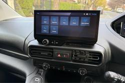 2024 Peugeot Partner Pro