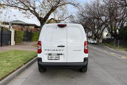 2024 Peugeot Partner Pro