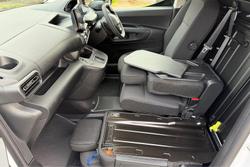 2024 Peugeot
Partner Pro