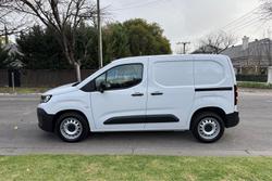 2024 Peugeot Partner Pro