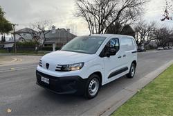 2024 Peugeot
Partner Pro
