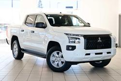 2025 Mitsubishi
Triton GLX+