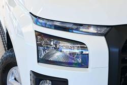 2025 Mitsubishi
Triton GLX+