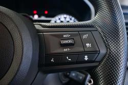 2025 Mitsubishi
Triton GLX+