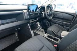 2025 Mitsubishi
Triton GLX+