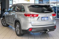 2019 Toyota
                Kluger GXL