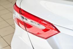 2020 Toyota
Camry Ascent