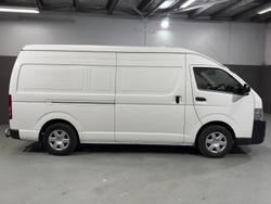 2017 Toyota
Hiace