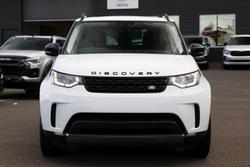 2018 Land Rover
                Discovery SD4 SE