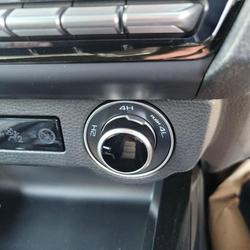 2024 Isuzu
                D-MAX BLADE