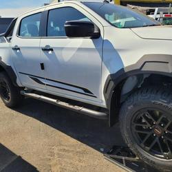 2024 Isuzu
                D-MAX BLADE