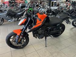 2022 KTM 890 Duke Duke Orange